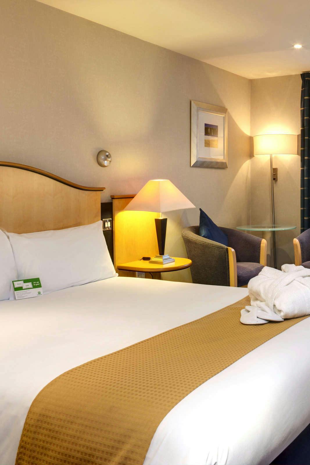 Hotel Holiday Inn London Shepperton photo 3