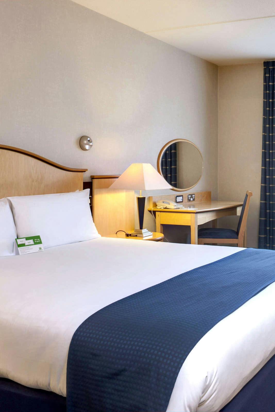 Hotel Holiday Inn London Shepperton photo 5