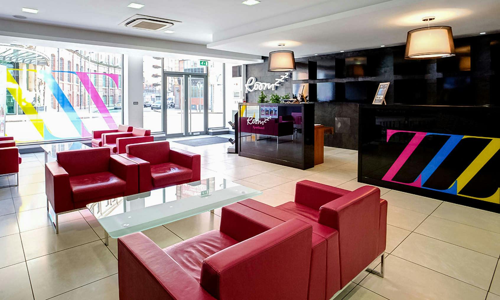 Hotel Roomzzz Aparthotel Leeds City photo 1
