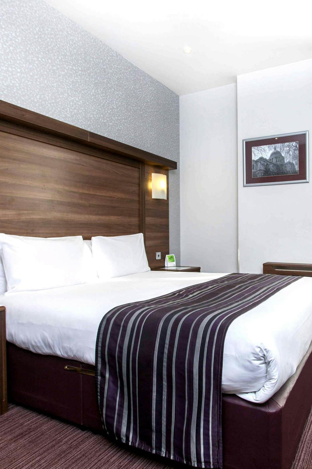 Hotel Holiday Inn London Oxford Circus photo 4