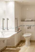 Hotel Holiday Inn Rochester Chatham photo 2