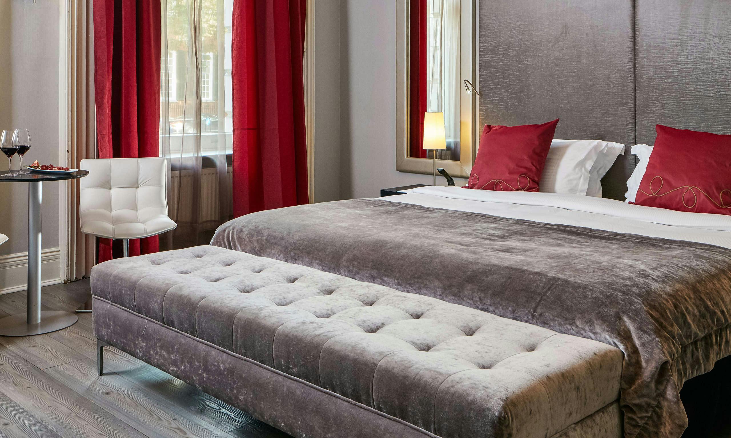 The Queen's Gate Hotel