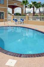 Hotel Texas Inn & Suites McAllen photo 1