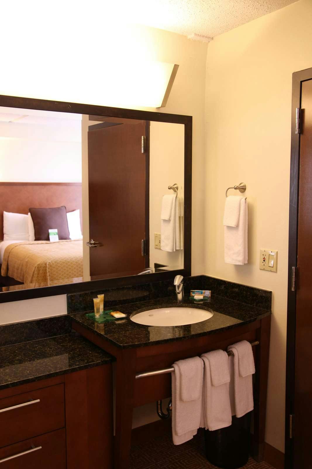 Hotel Hyatt Place Austin/Arboretum photo 4