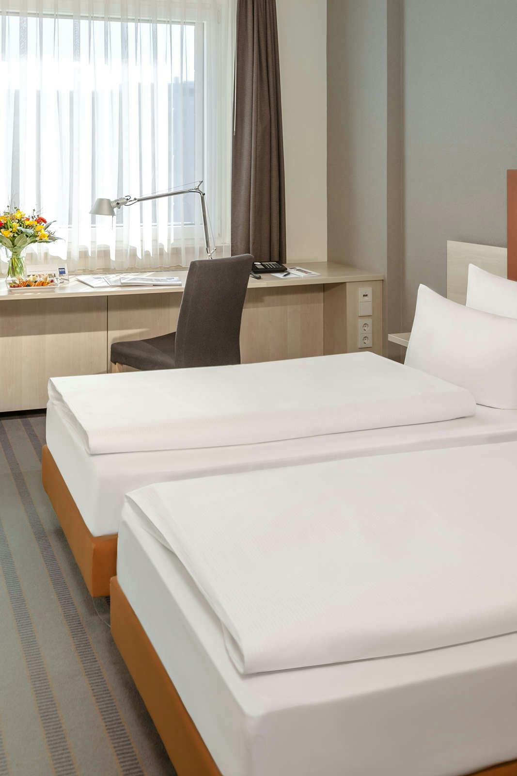 Hotel Essential by Dorint Berlin-Adlershof photo 2