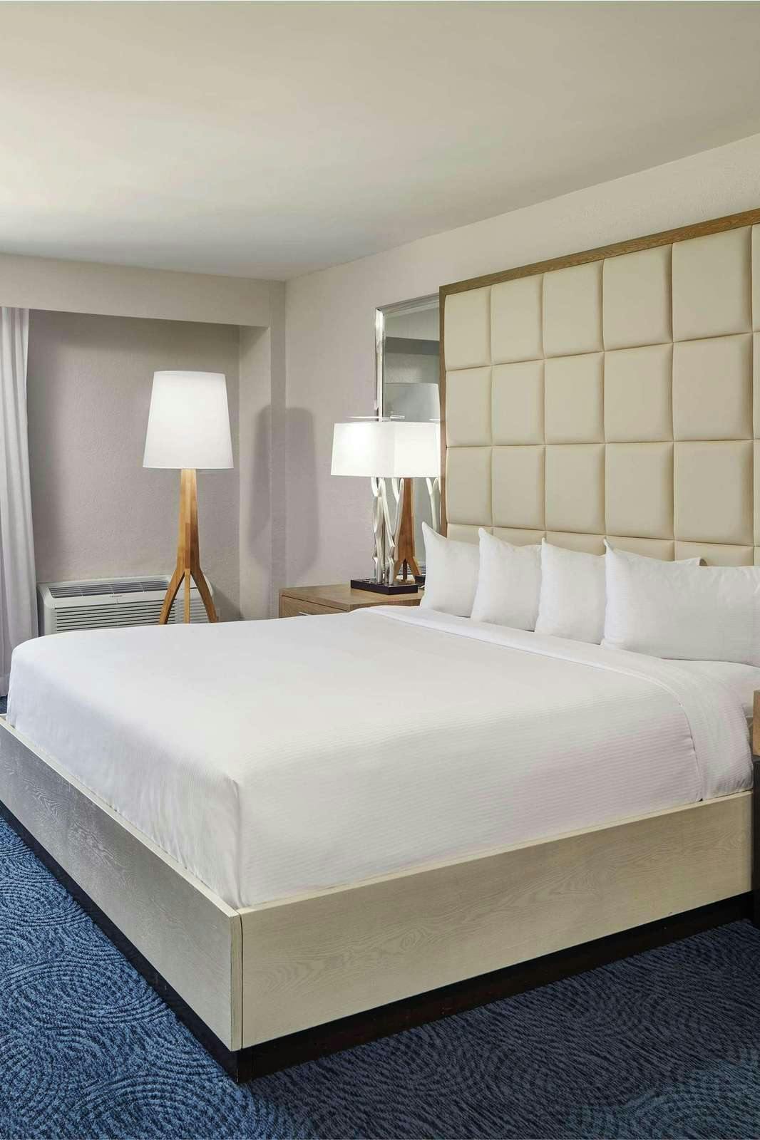 Hotel Bahia Mar Fort Lauderdale Beach a DoubleTree by Hilton Hotel photo 1