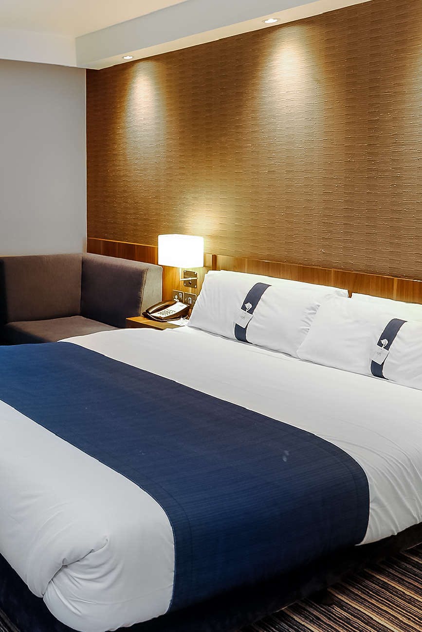 Hotel Holiday Inn Express Windsor photo 3