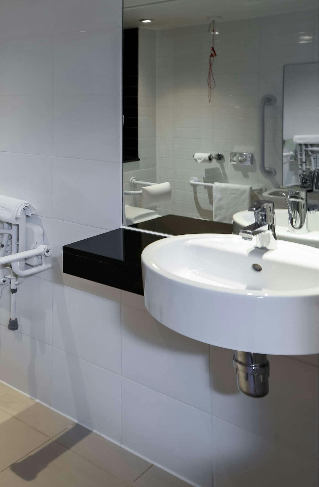 Hotel Holiday Inn Express Windsor photo 5