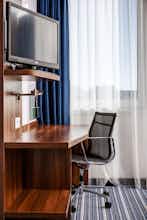 Hotel Holiday Inn Express Amsterdam Schiphol photo 3
