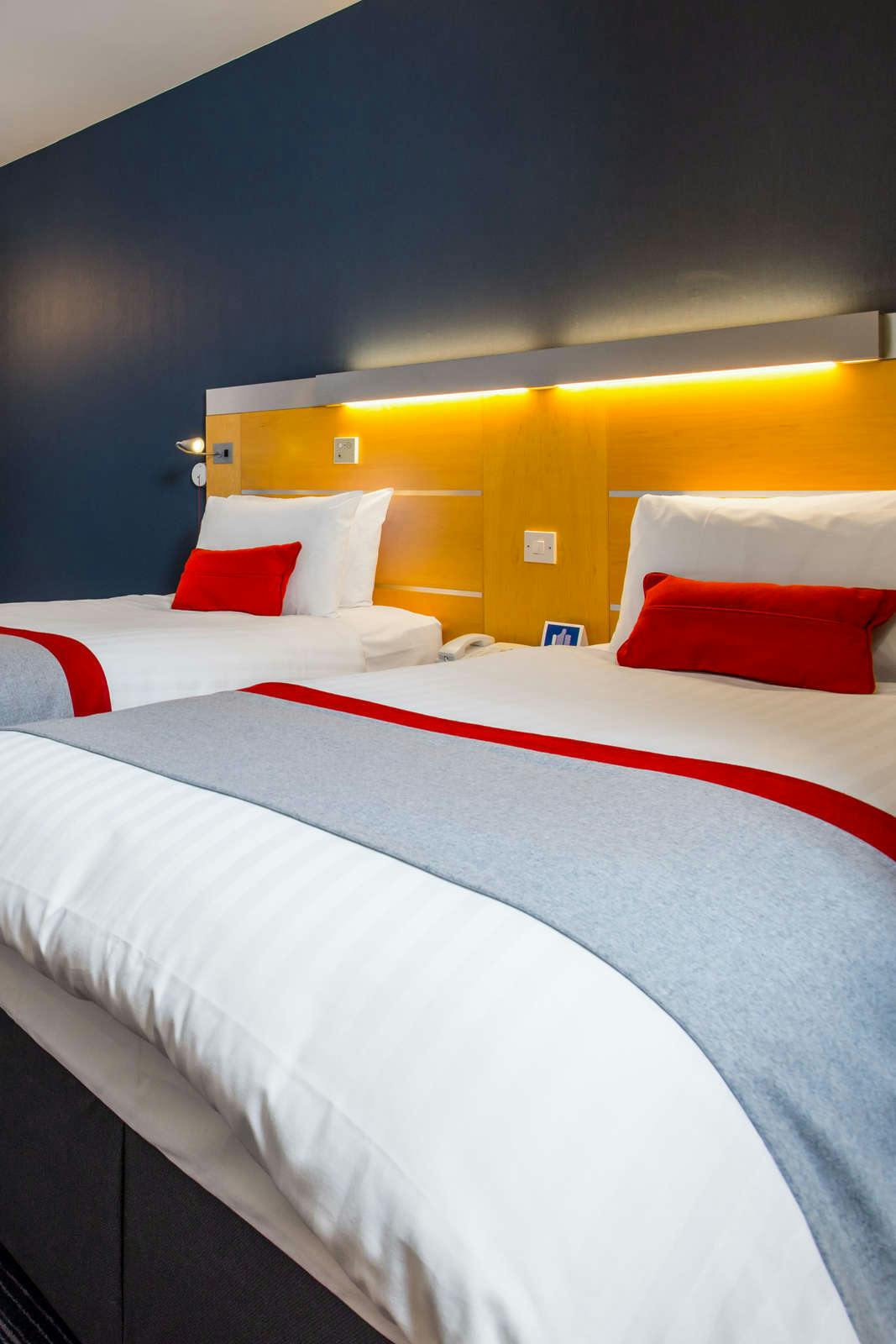 Hotel Holiday Inn Express London Epsom Downs photo 3