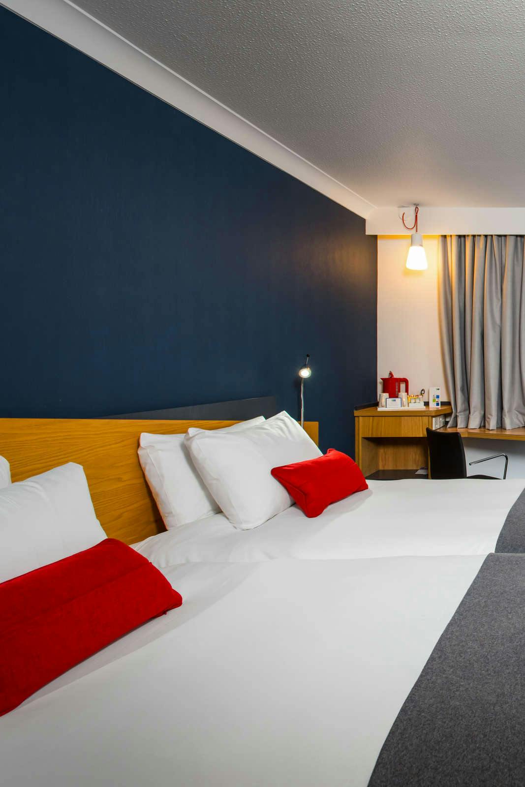 Hotel Holiday Inn Express Birmingham Oldbury photo 4