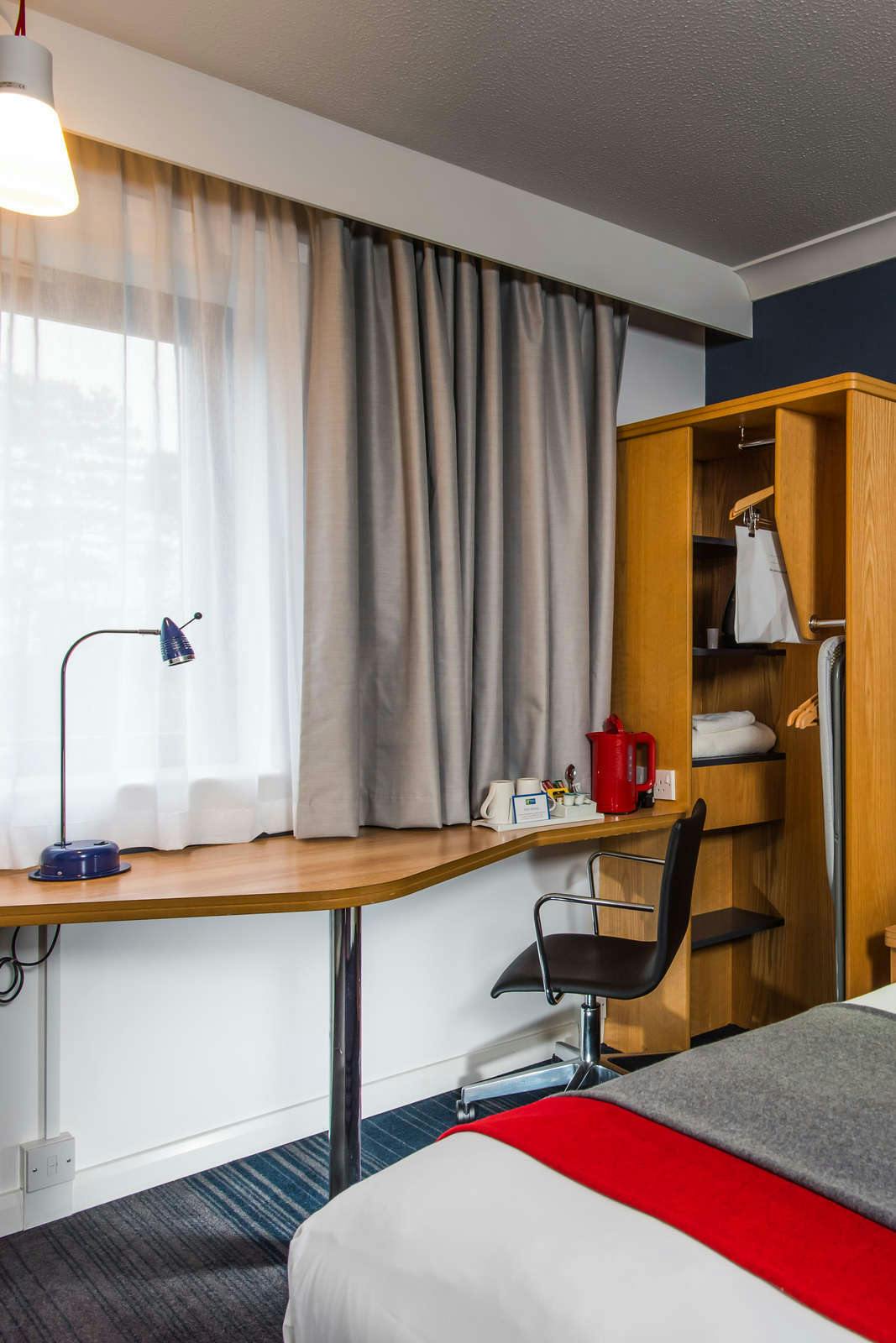 Hotel Holiday Inn Express Birmingham Oldbury photo 5