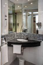 Hotel Holiday Inn Express London Stansted Airport photo 5