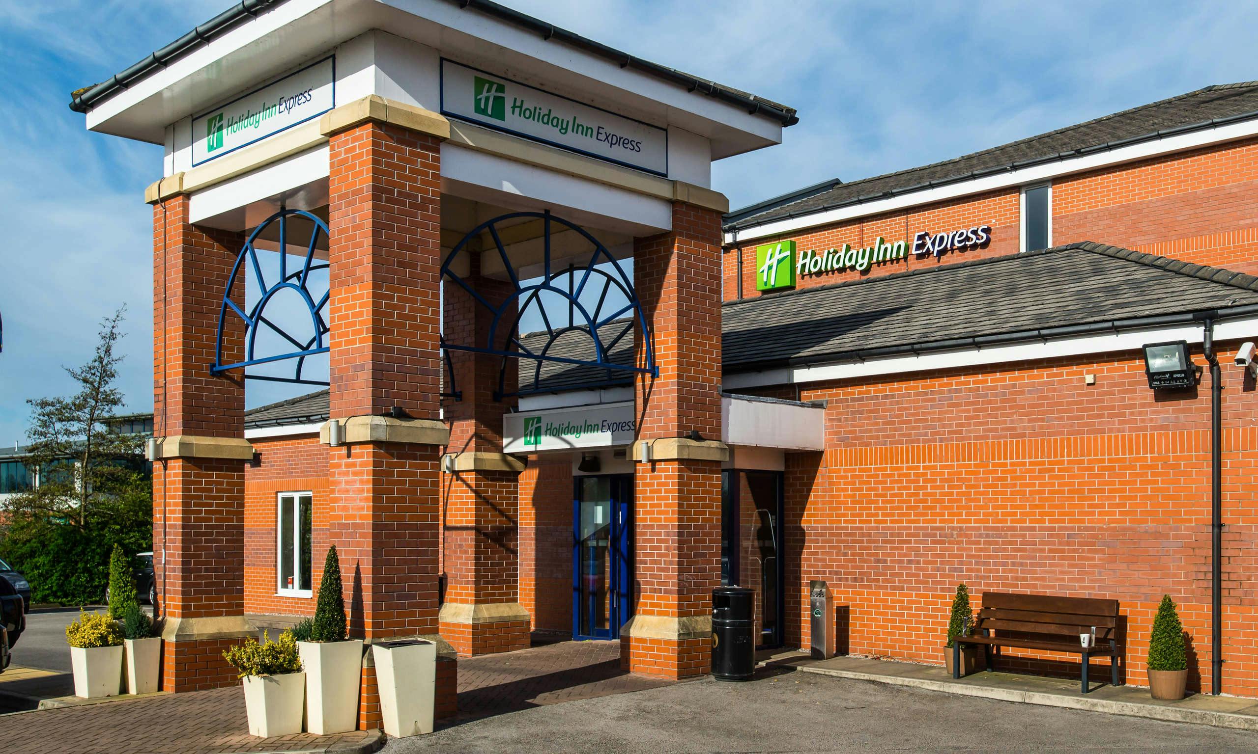 Holiday Inn Express Manchester - East