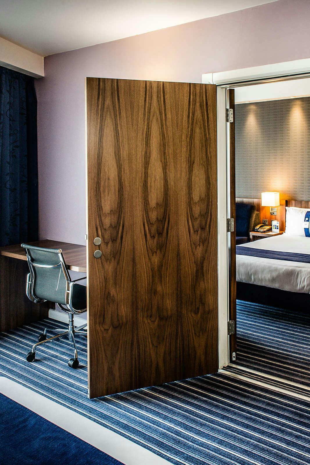 Hotel Holiday Inn Express Manchester City Centre - Oxford Road photo 4