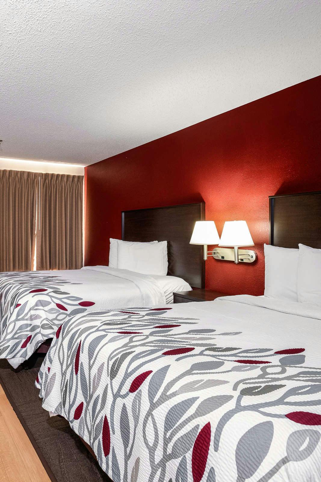 Hotel Red Roof Inn & Suites Dover Downtown photo 2