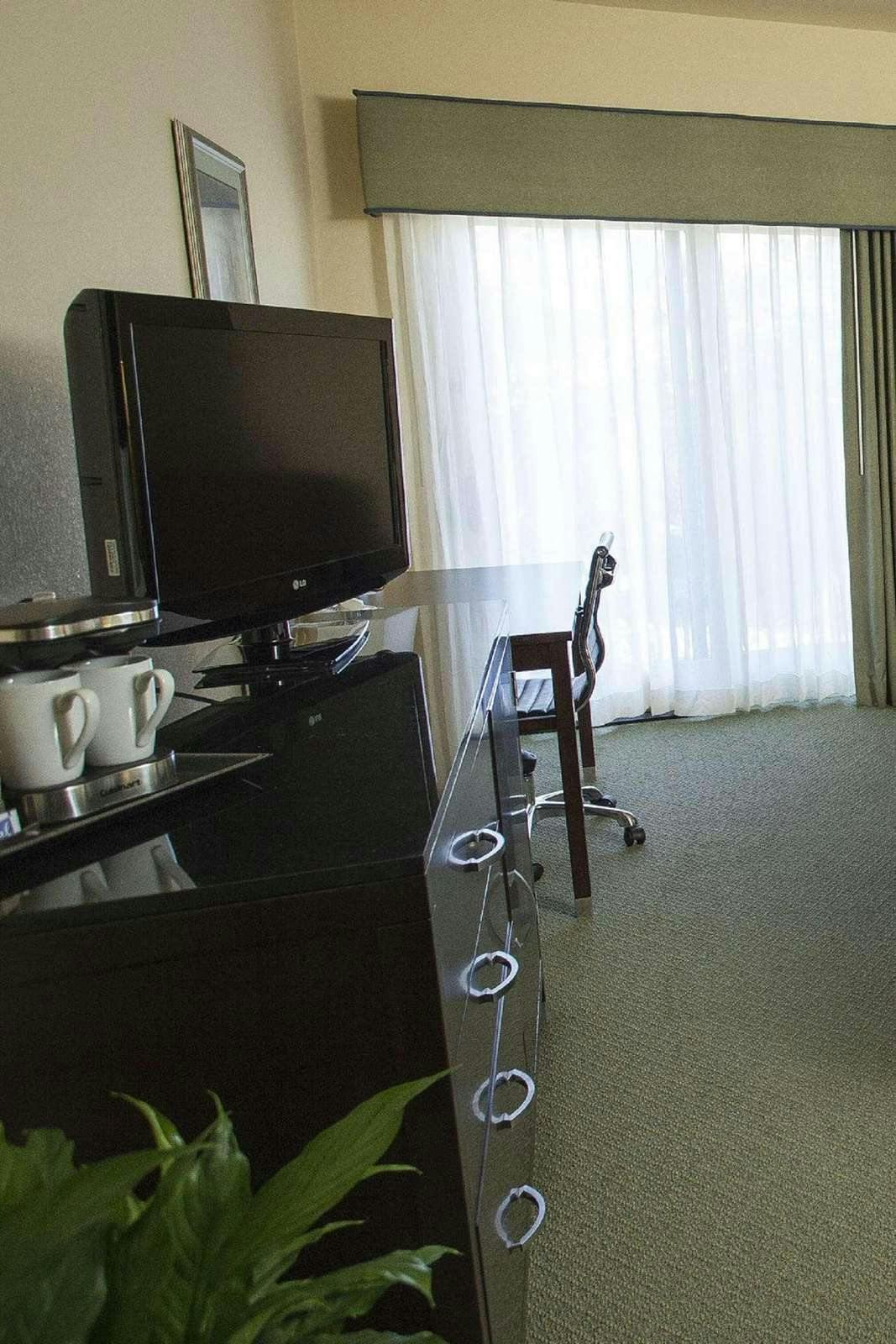 Hotel DoubleTree by Hilton Napa Valley American Canyon photo 3