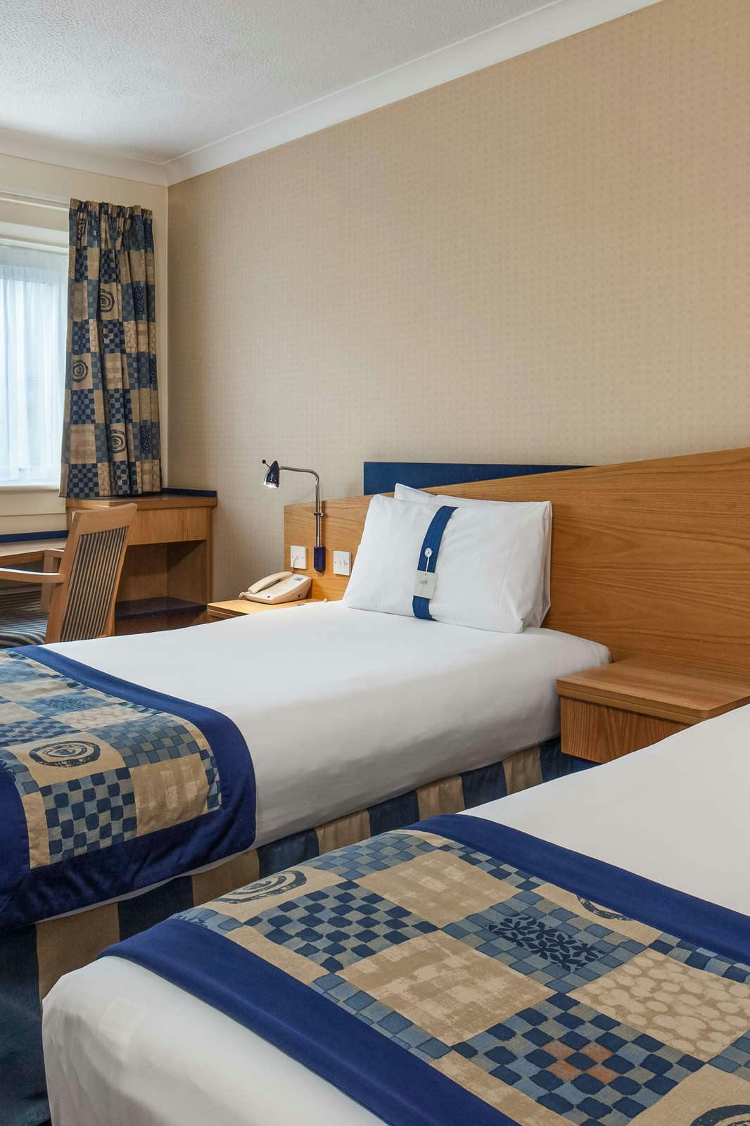 Hotel Holiday Inn Express Oxford - Kassam Stadium photo 3