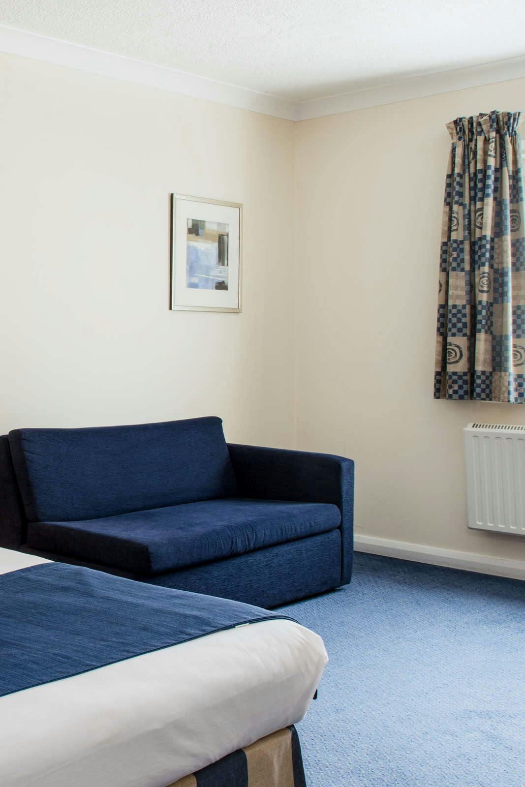 Hotel Holiday Inn Express Oxford - Kassam Stadium photo 5