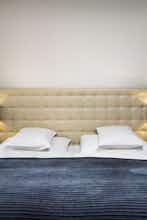 Hotel The ICON Hotel & Lounge photo 2