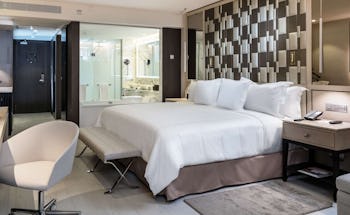 El Embajador, A Royal Hideaway Hotel