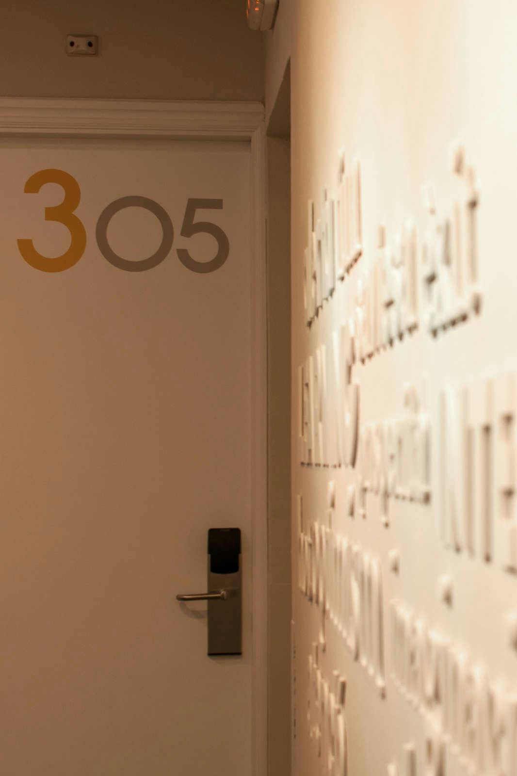 Hotel chic&basic Reding photo 4