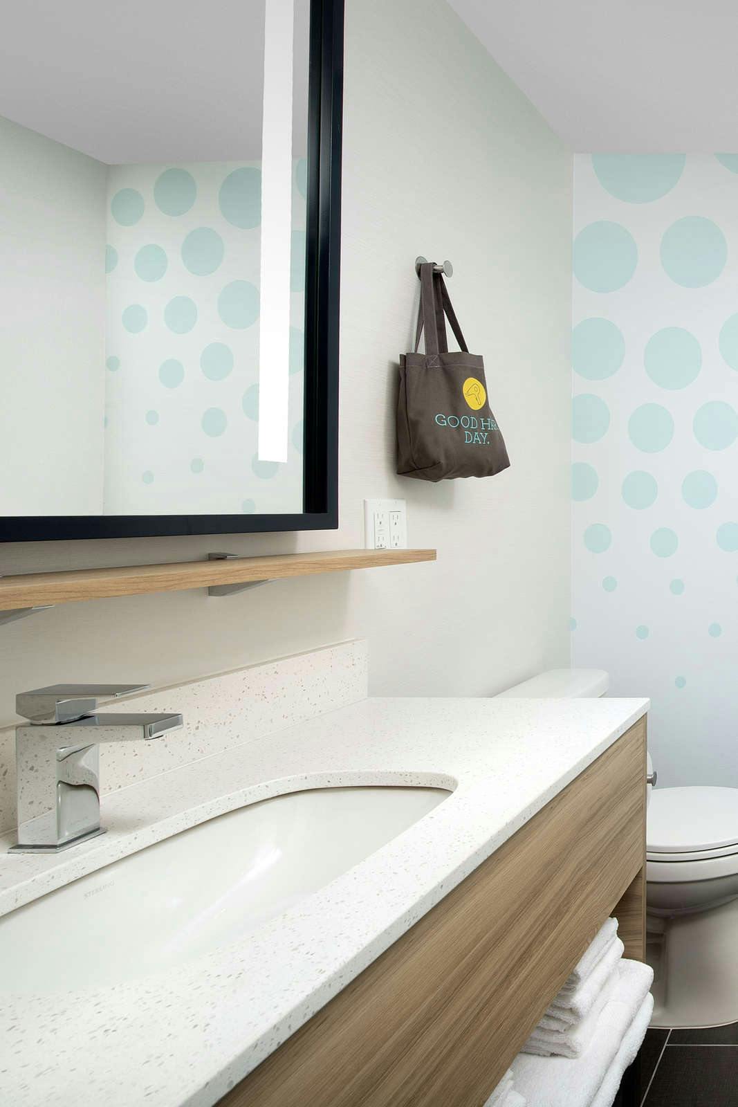 Hotel Tru by Hilton Orlando Convention Center Area photo 3