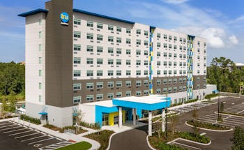 Tru by Hilton Orlando Convention Center Area