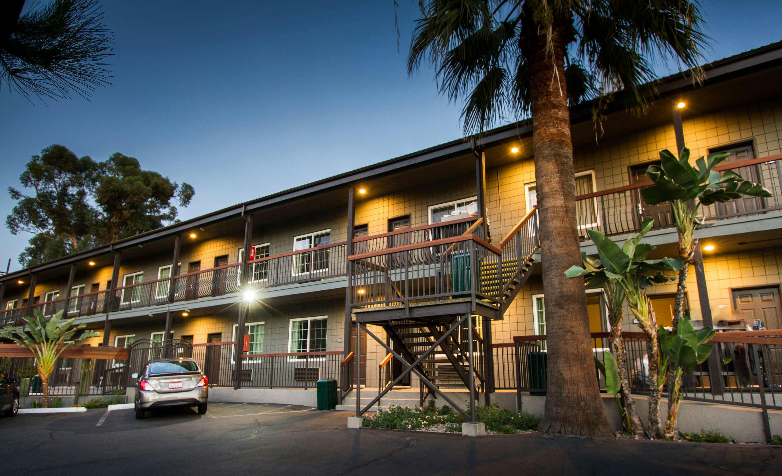 Hotel Granada Inn photo 1