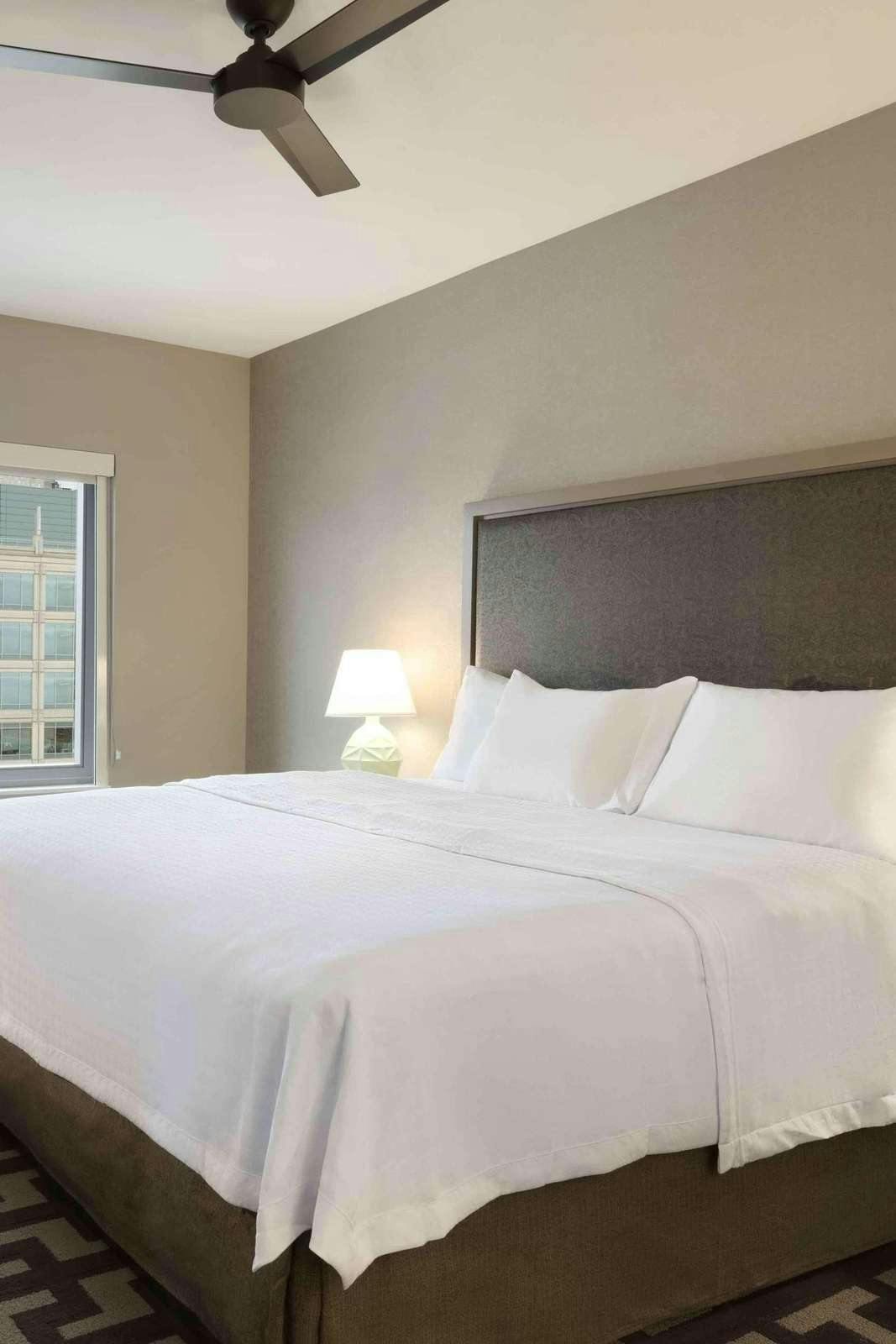 Hotel Homewood Suites by Hilton Chicago West Loop Fulton Mkt Area photo 1