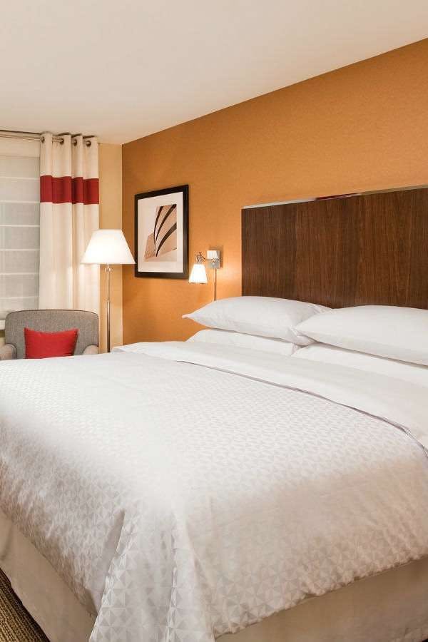 Hotel FOUR POINTS BY SHERATON WAKEFIELD BOSTON HOTEL & CONFERENCE CENTER photo 1