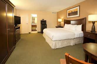 Hotel Embassy Suites by Hilton Tulsa I-44 photo 1