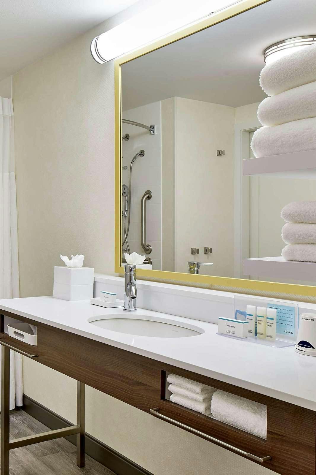 Hotel Hampton Inn and Suites Atlanta Midtown photo 2