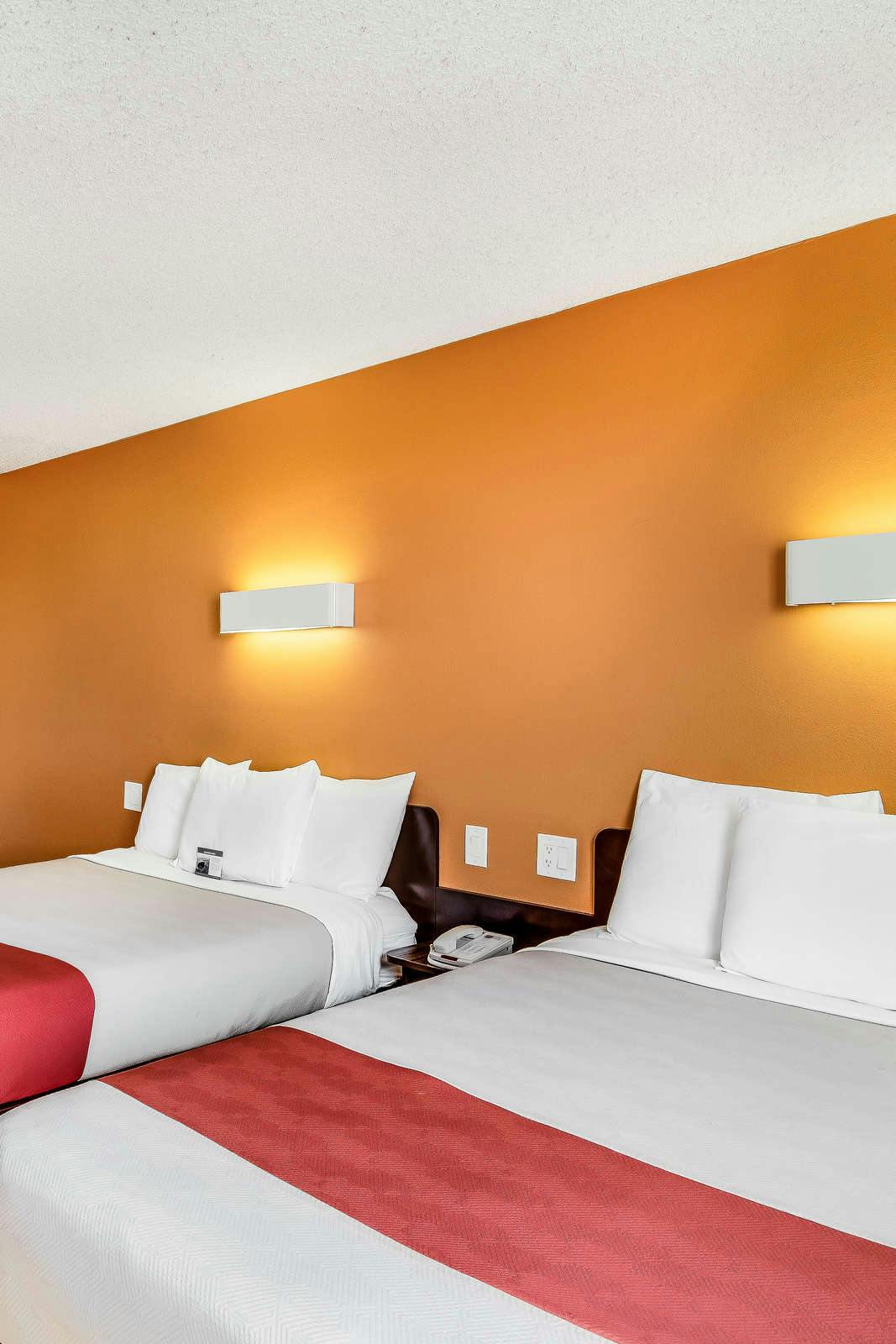 Hotel Motel 6 Carson photo 3