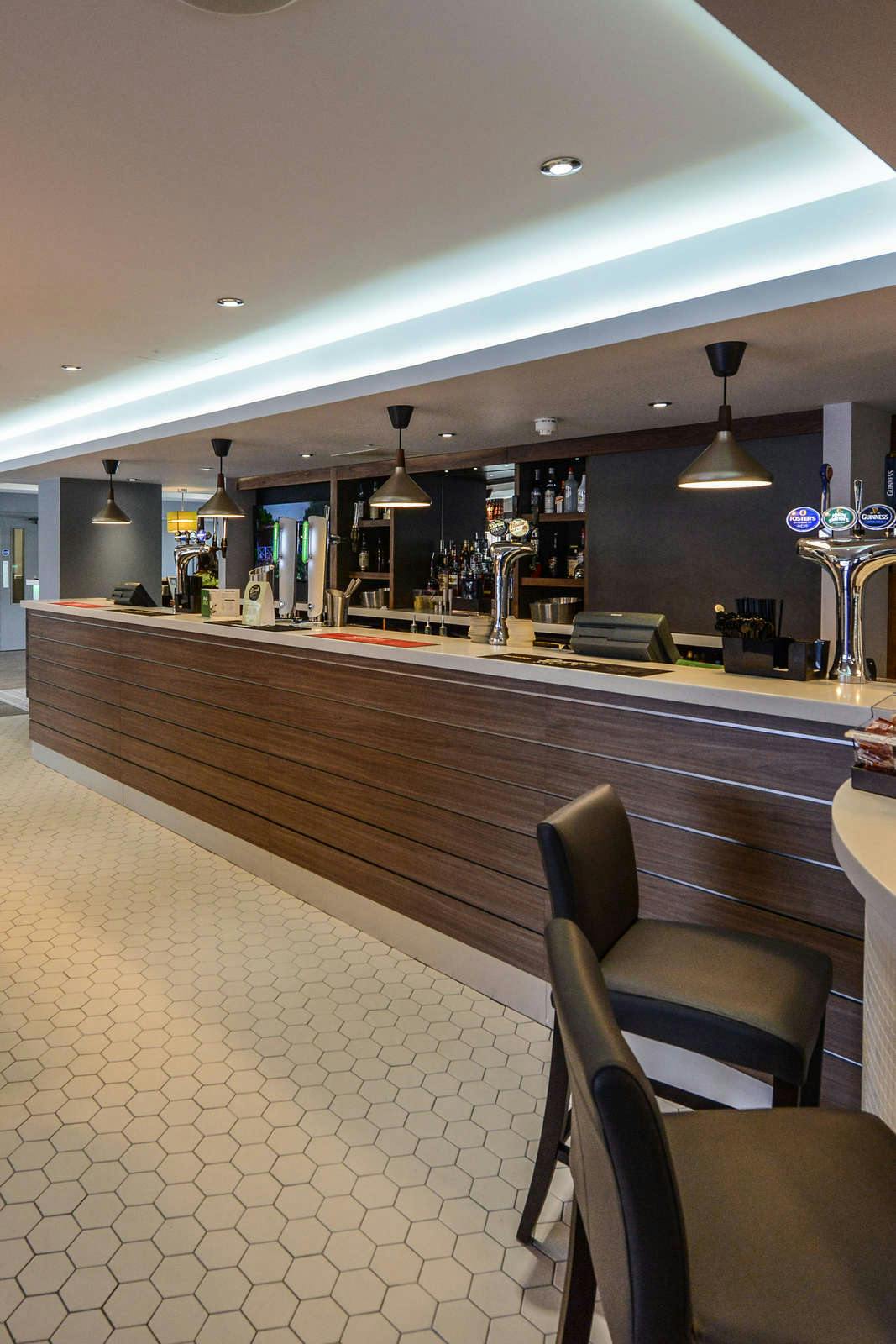 Hotel Holiday Inn Garden Court Wolverhampton photo 1