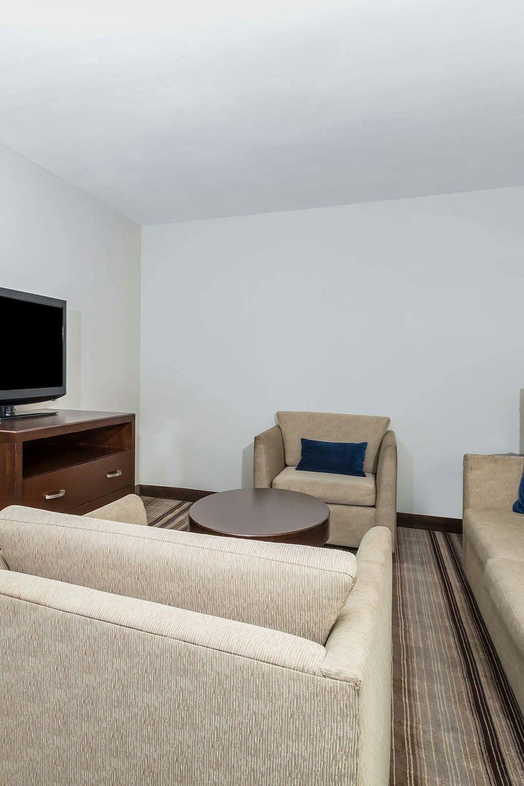 Hotel Holiday Inn Express San Diego Sea World Area photo 5