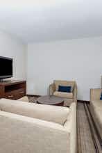 Hotel Holiday Inn Express San Diego Sea World Area photo 5