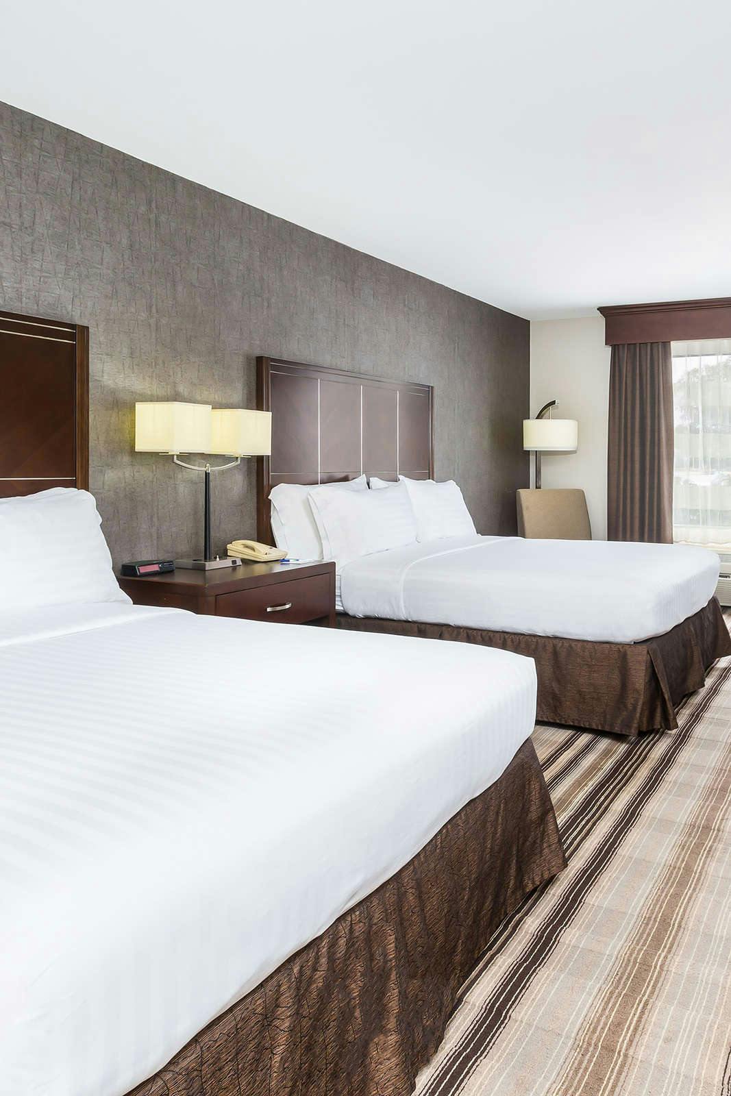 Hotel Holiday Inn Express San Diego Sea World Area photo 4