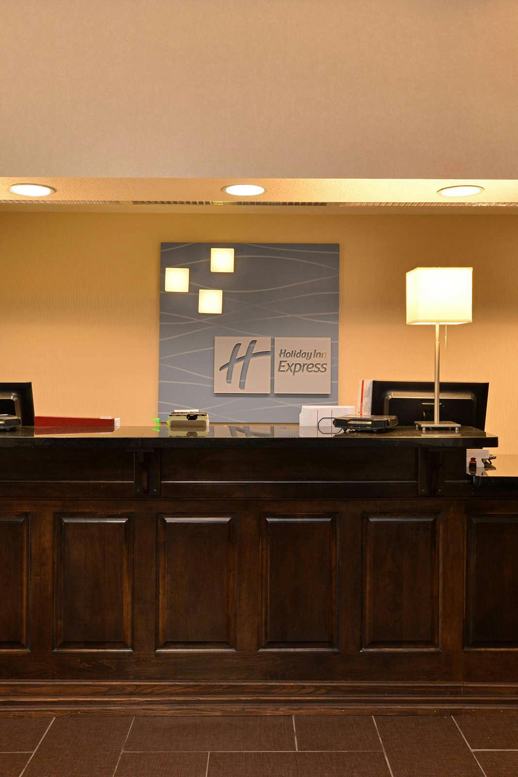 Hotel Holiday Inn Express Hotel & Suites St Marys photo 3