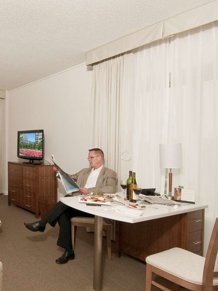 Hotel InterContinental Suites Hotel Cleveland photo 5