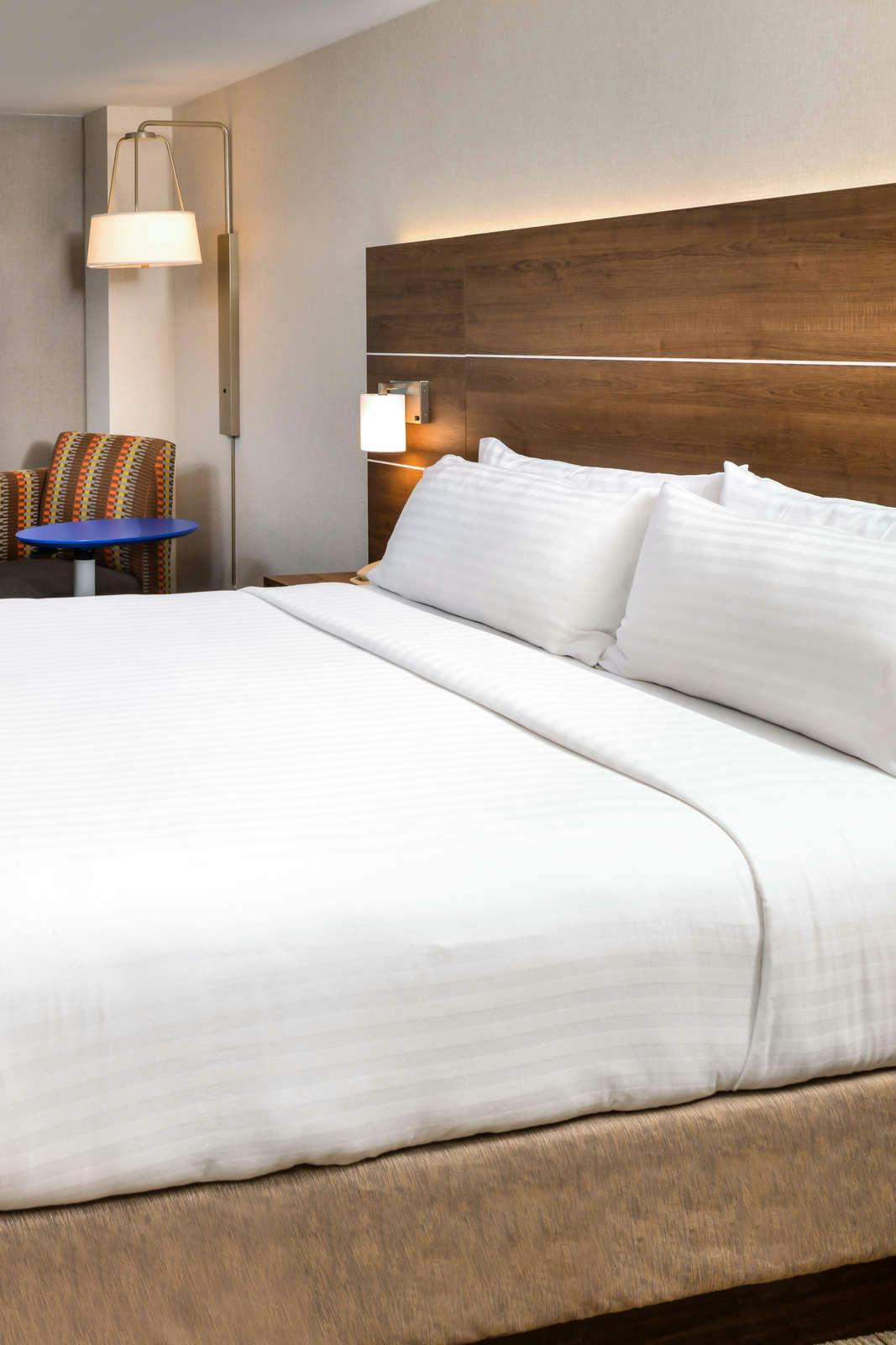 Hotel Holiday Inn Express Walnut Creek photo 2