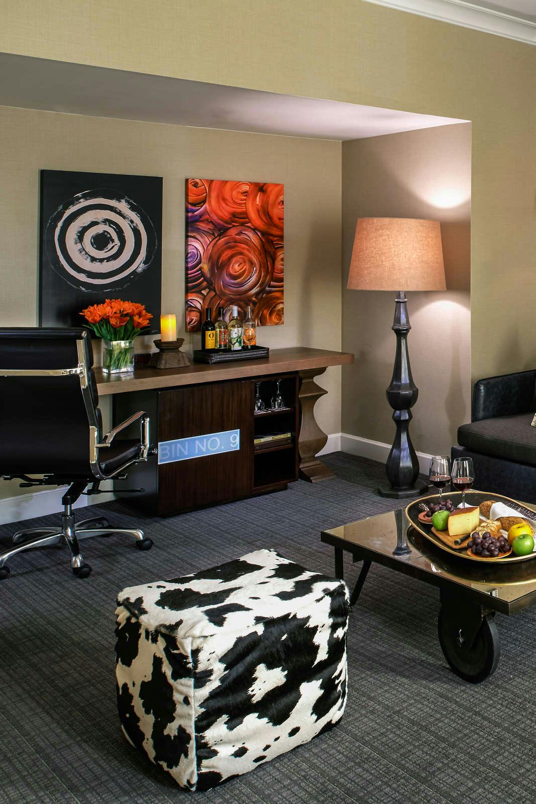 Hotel Kimpton Hotel Vintage Seattle - Cteau Ste. Michelle Luxury Suite photo 2