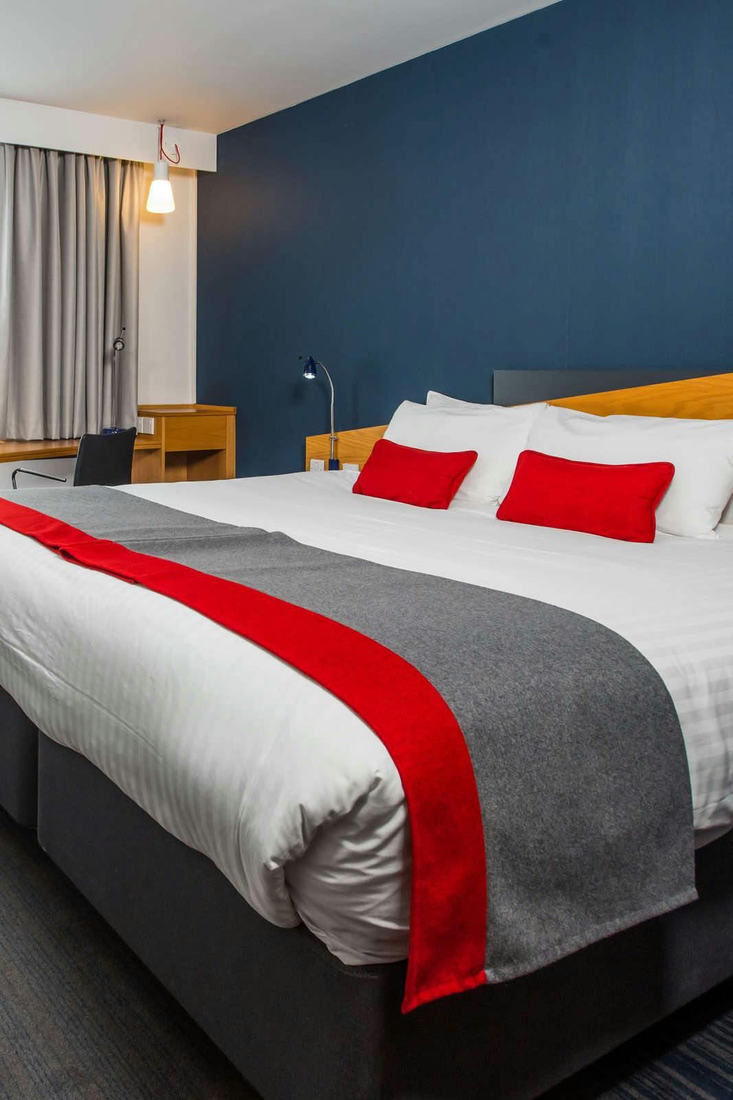 Hotel Holiday Inn Express Lichfield photo 1