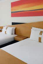 Hotel Holiday Inn Express Strathclyde Park M74 photo 2