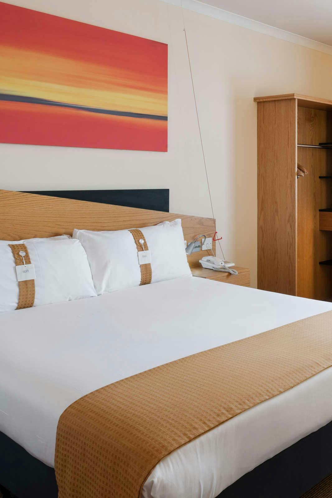 Hotel Holiday Inn Express Strathclyde Park M74 photo 1