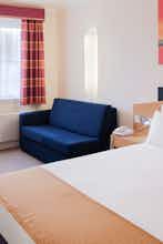 Hotel Holiday Inn Express Strathclyde Park M74 photo 5