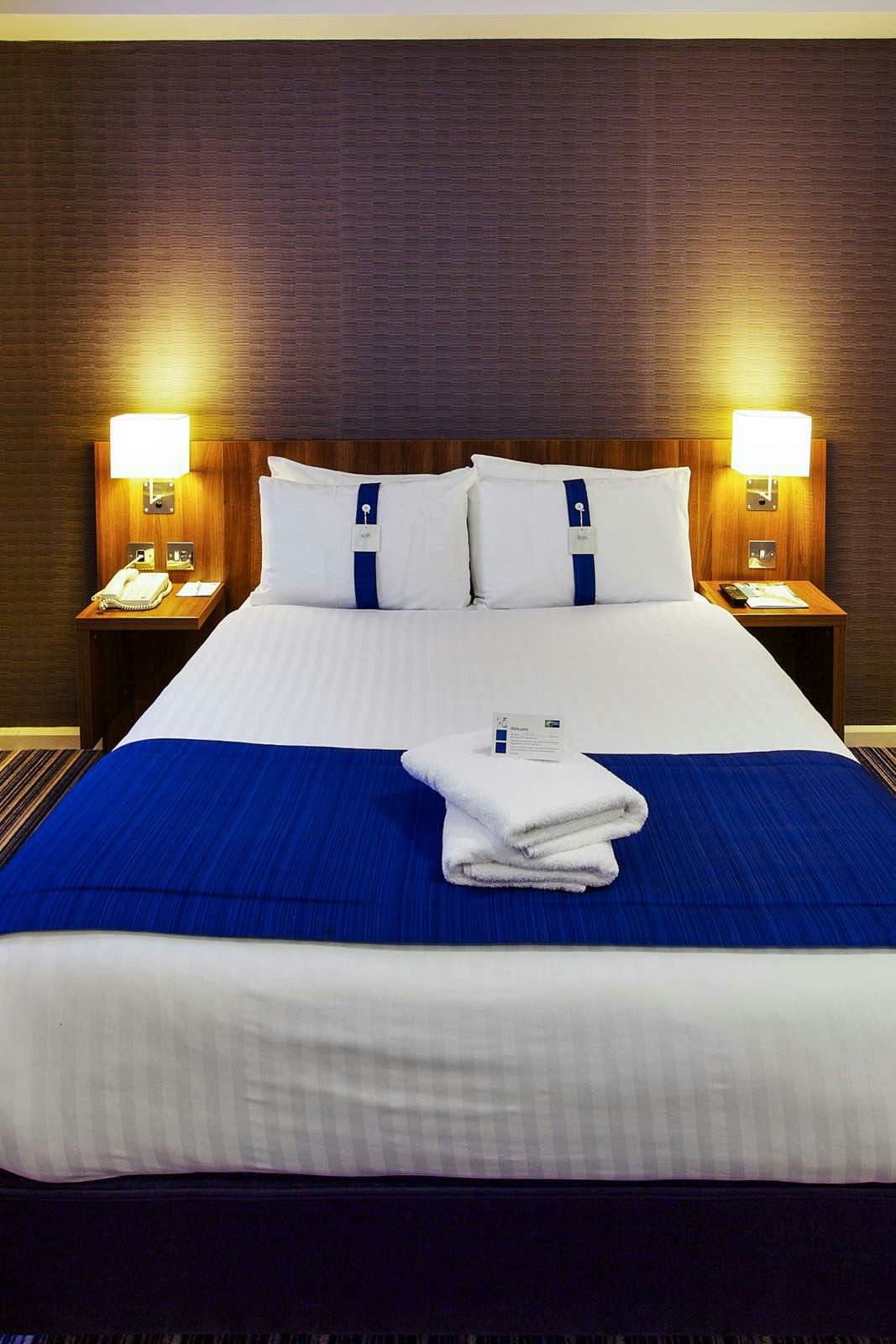 Hotel Holiday Inn Express London Victoria photo 2