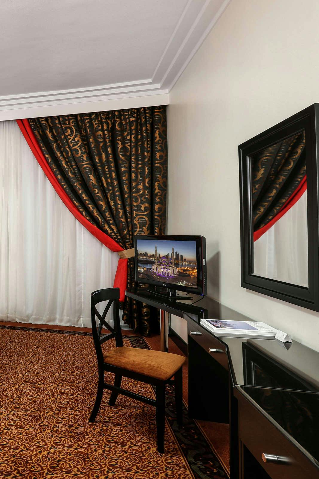 Hotel Royal Grand Suite Hotel photo 4