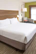 Hotel Holiday Inn Express Hotel & Suites White River Junction photo 1