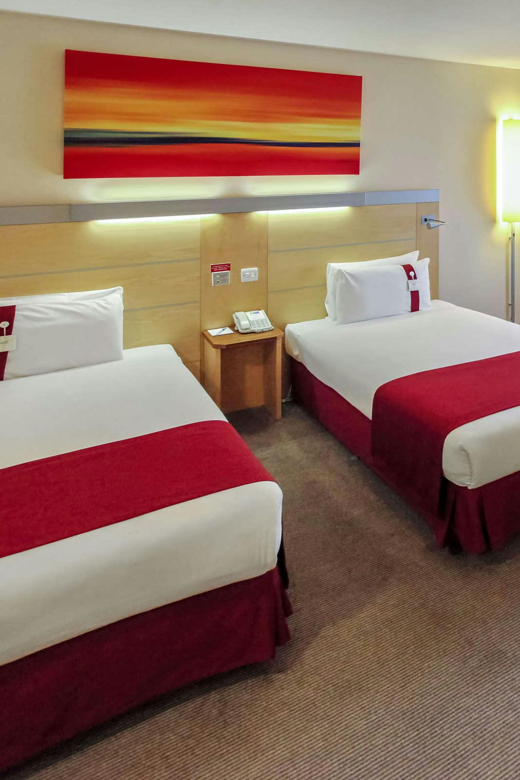 Hotel Holiday Inn Express Redditch photo 3